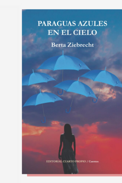 Paraguas azules en el cielo